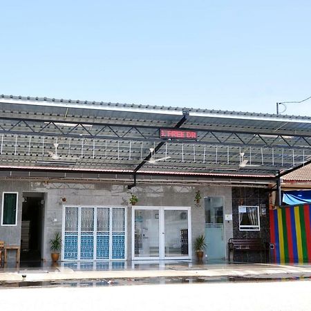 Teruntum 96 Guest House Kuantan Eksteriør billede